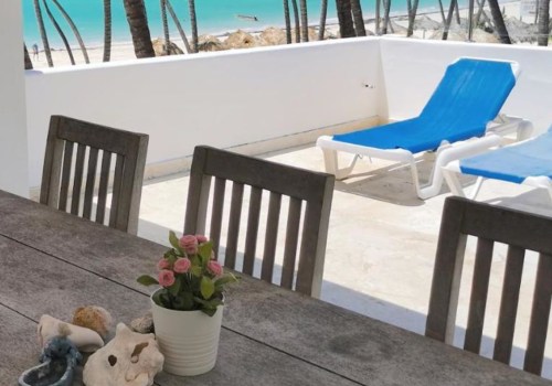 Los Corales Beach Resort & Spa: A Comprehensive Look